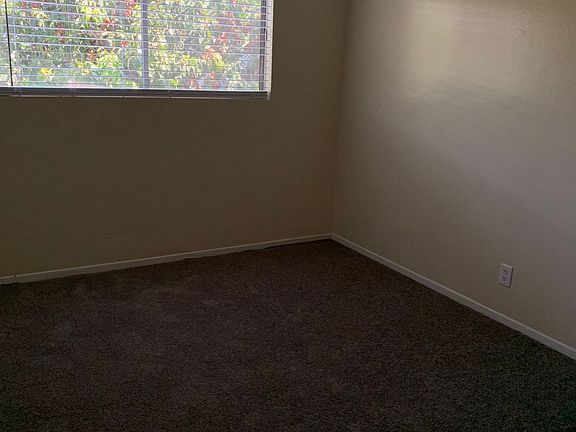 4th image of 1870 Harbor Ave #907dc1f1e