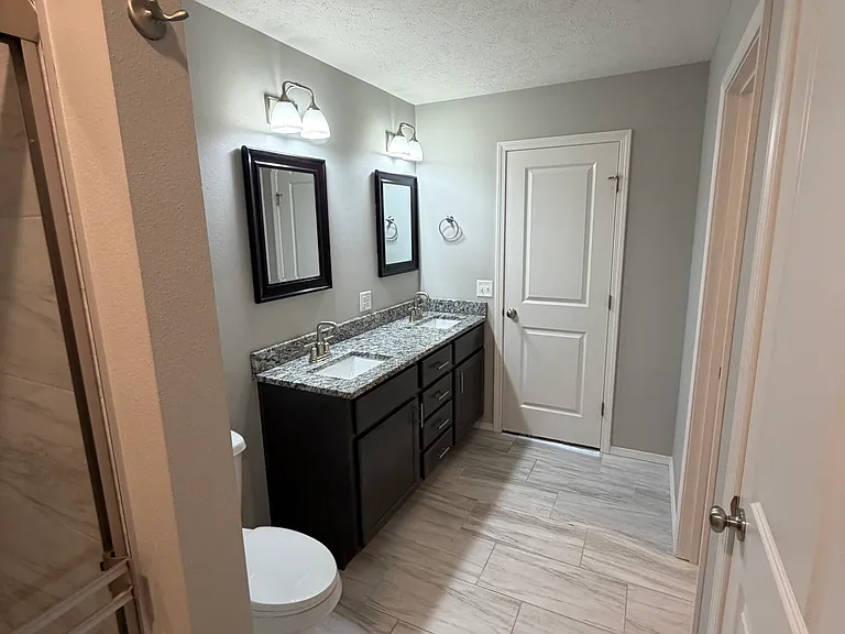 730 E Penzance Cir — Photo 12