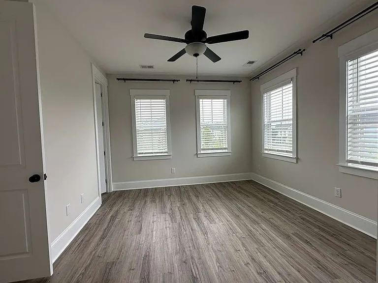 216 Aquinas Way — Photo 19