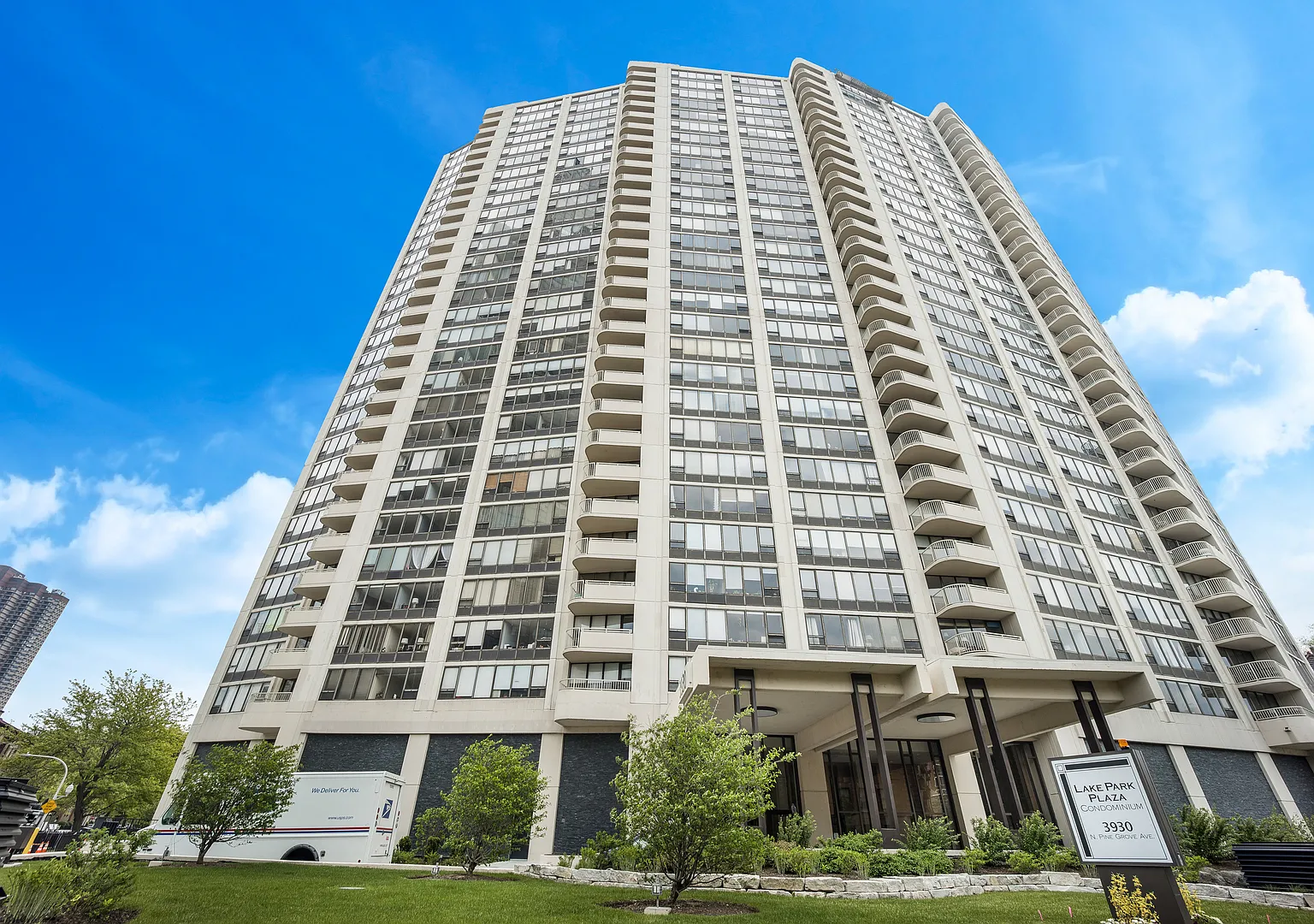 2 bed, 1100 sqft, $3,500 — Photo 1