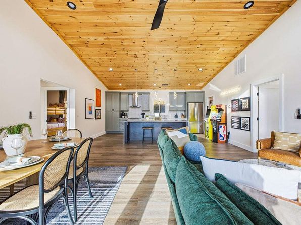 268 Everett St #Id1404265p