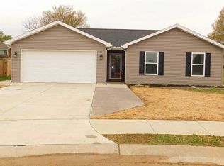 318 Mallard Cir, Chandler, IN 47610