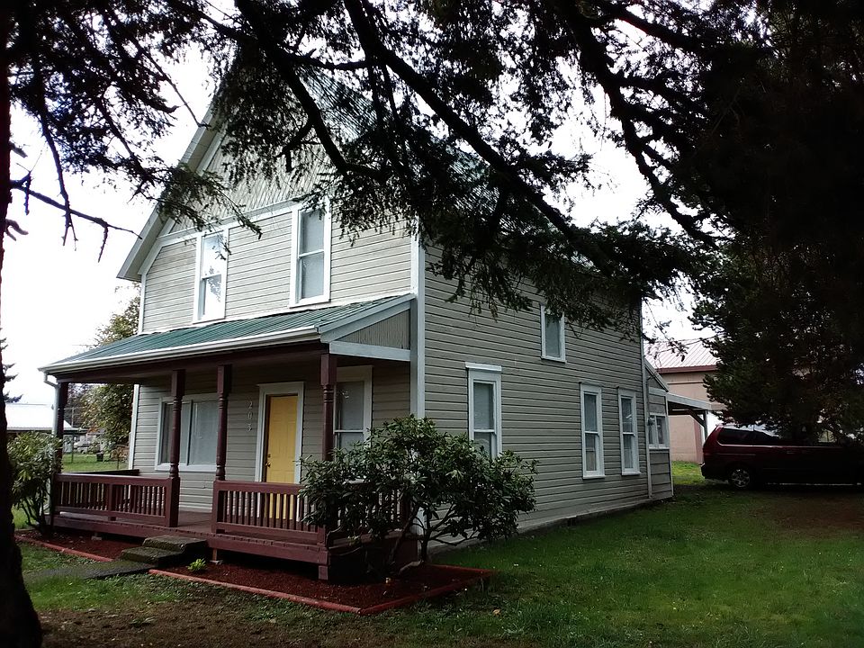 1st image of 203 W Harris Ave