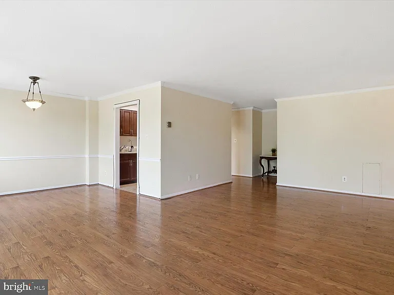 600 Roosevelt Blvd #317 — Photo 12