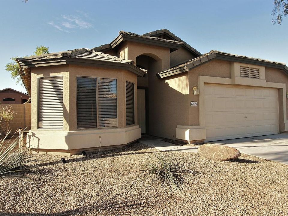 1st image of 42529 W Hall Dr
