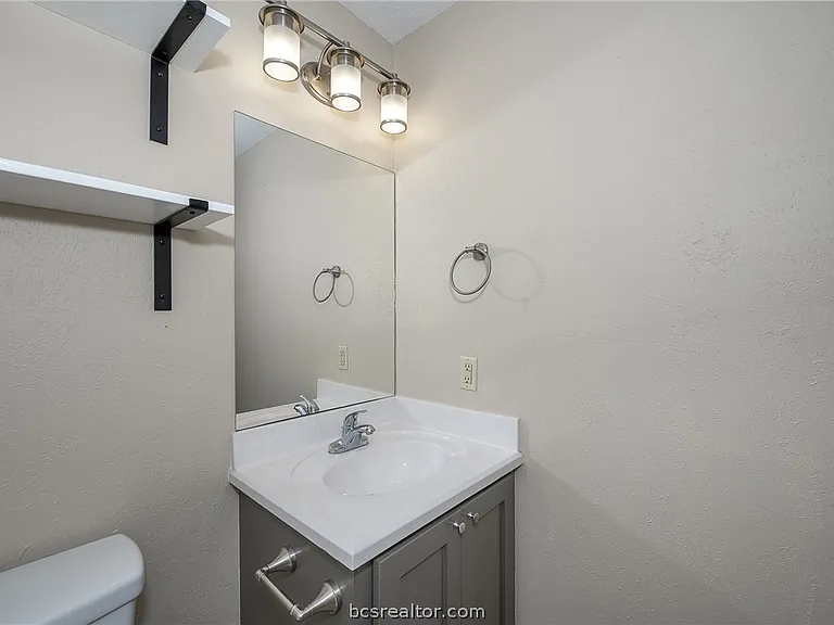 519 Chappel St — Photo 20