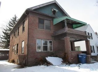 2033 Fernwood Ave, Toledo, OH 43607