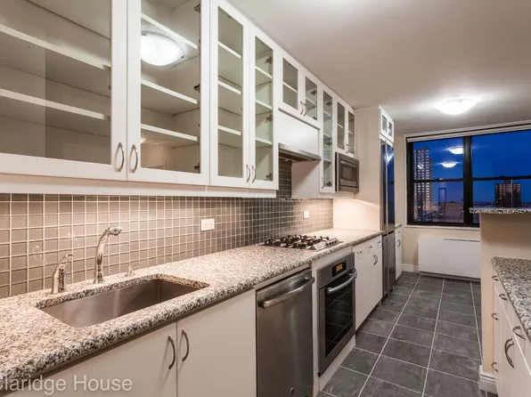 201 East 87th Street image 5 of 29