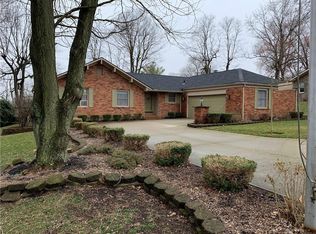 209 E Twin St, Lewisburg, OH 45338