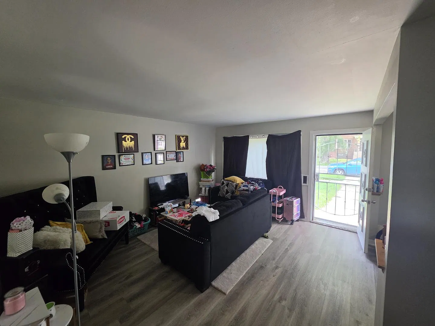 8550 S Ingleside Ave — Photo 2