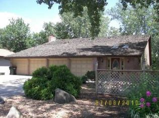 5555 Matterhorn Dr NE, Fridley, MN 55432