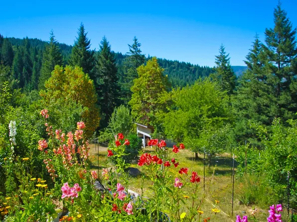2292 Titlow Hill Rd, Blue Lake, CA 95525
