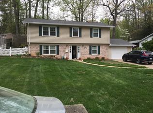 6104 Fernleigh Blvd, Springfield, VA 22152