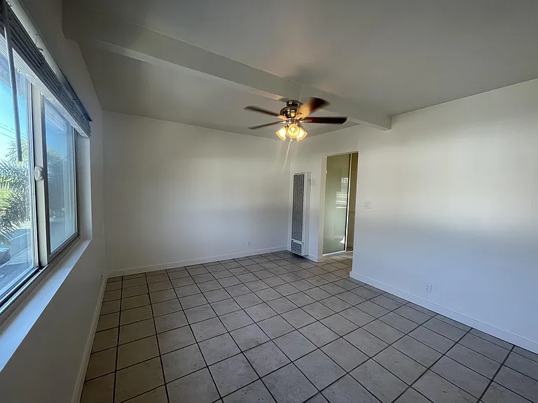 3155 Kemper St — Photo 8