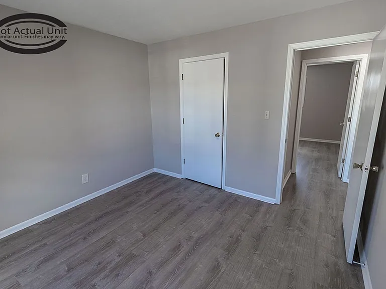 2932 Leeway Dr #D — Photo 14