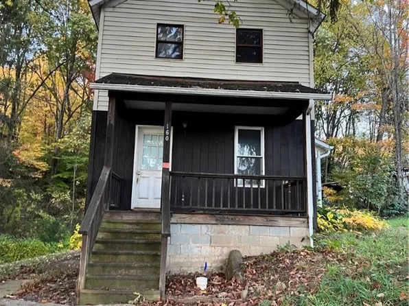 160 3rd St, Ernest, PA 15739