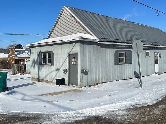 5th image of 502 W Chestnut St #1