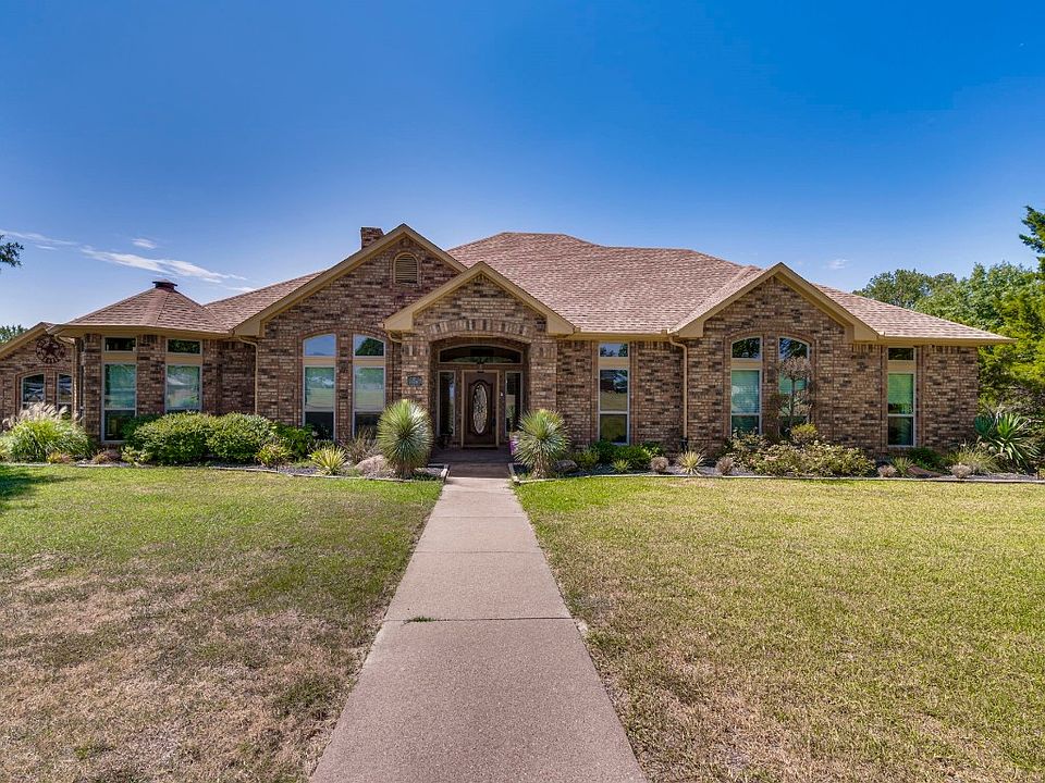 1st image of 520 Becky Ln