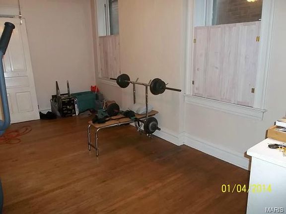 3rd image of 4654 Louisiana Ave