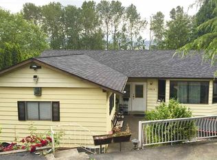 13515 Crestview Dr, Surrey, BC