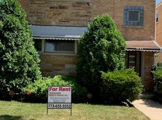 7643 N Knox Ave #1, Skokie, IL 60076