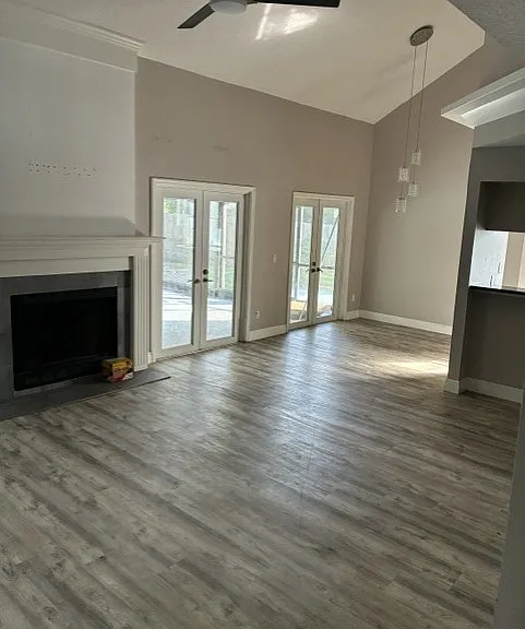 Family room & breakffast nook