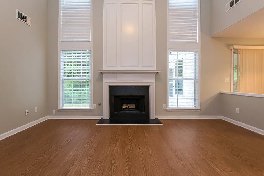 3 bed, 2.5 bath, 1628 sqft, $2,255 — Photo 3