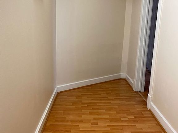 2nd image of 816 S State St APT 3