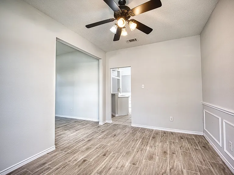 1532 Tanglewood Dr — Photo 29