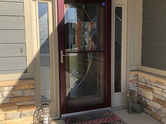 3rd image of 6717 Kingswood Ct