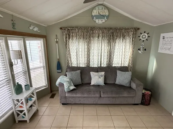 515 W Clam Cir #Id1515048p, Pt Isabel, TX 78578