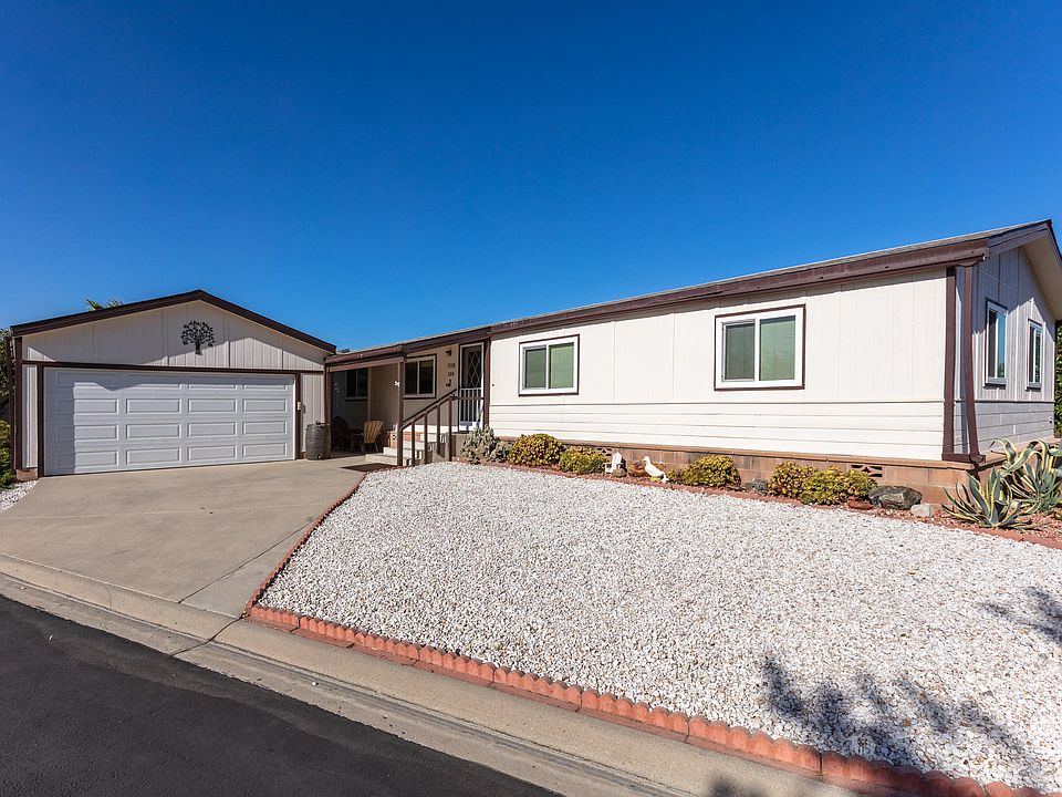 1st image of 108 Poinsettia Gardens Dr #108