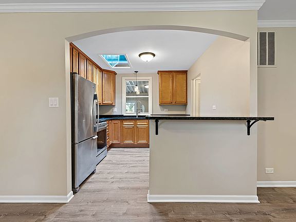 2nd image of 346 Newberry Ave