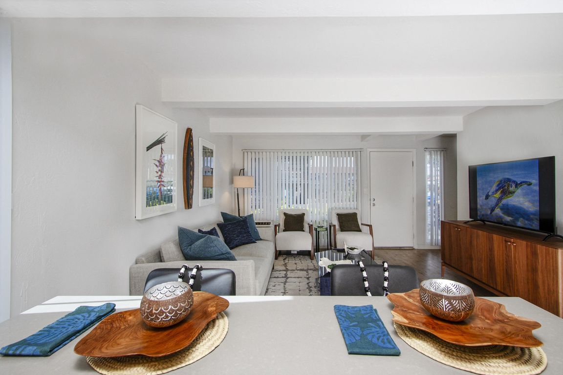 Breakfast Bar at Mala Grove Townhomes in Waipahu, HI