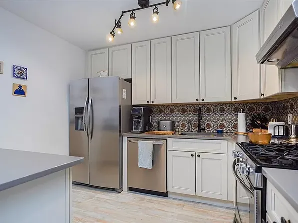 100 Oceana Drive image 10 of 21