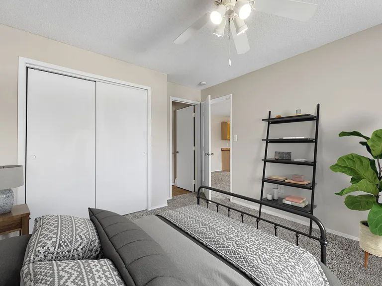 Diamond - 3 Bed / 2 Bath - 1,016 Sq.Ft.