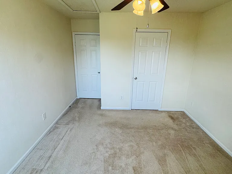 3901 Quartz Ln — Photo 18