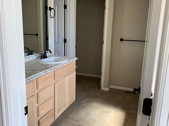 4th image of 2059 Reliance Dr