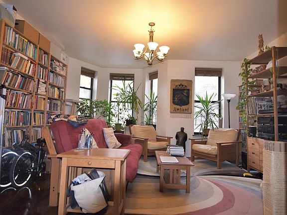 3rd image of 509 W 173rd St #2