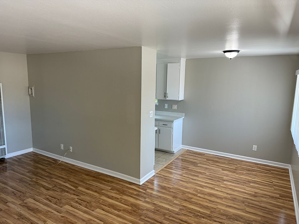 1st image of 1475 Ontario Ln #D