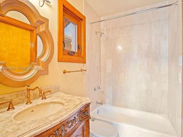 6960 Mira Flores Ave — Photo 7