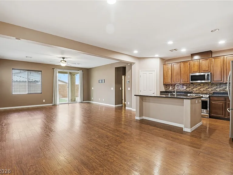 10441 Mount Washington Ave — Photo 3