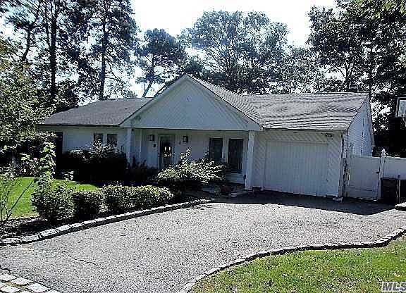 3rd image of 4 Millbrook Ct