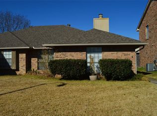 2205 Saint Vincent Ct, Arlington, TX 76013