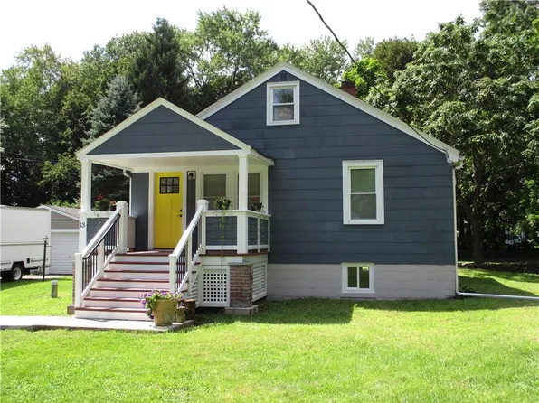 13 Algonquin Drive, Newburgh, NY 12550