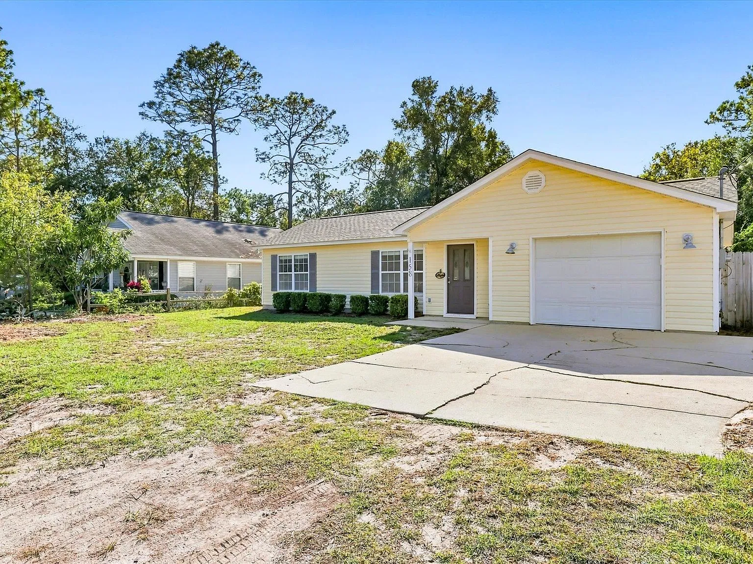 3 bed, 1100 sqft, $2,100 — Photo 2