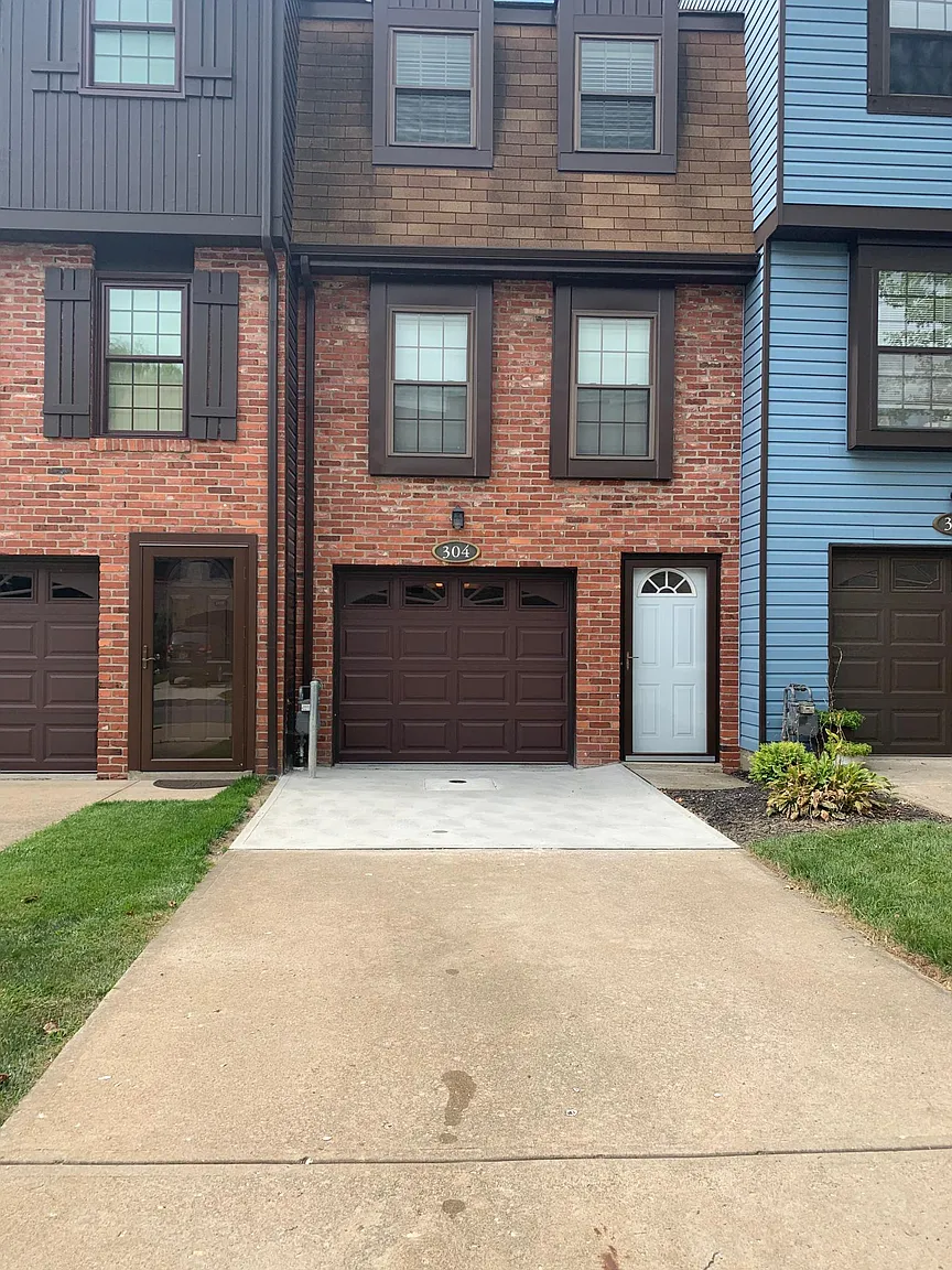 304 Kendall Ln photo 1
