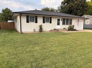 1209 E 5th St, Hastings, NE 68901