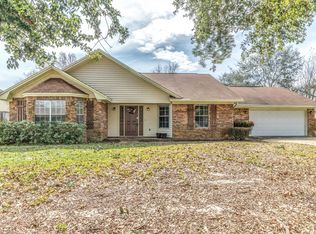 2145 Calle De Castelar, Navarre, FL 32566