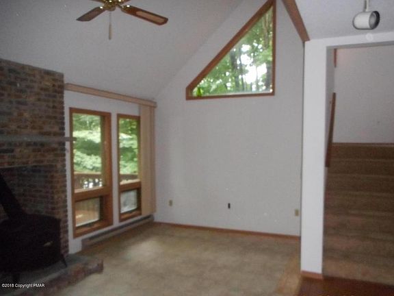 3rd image of 2530 Waterfront Dr